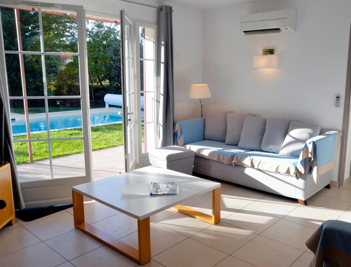 Lagrange Vacances - Le Clos Savornin Saint-Saturnin-les-Apt Exterior photo